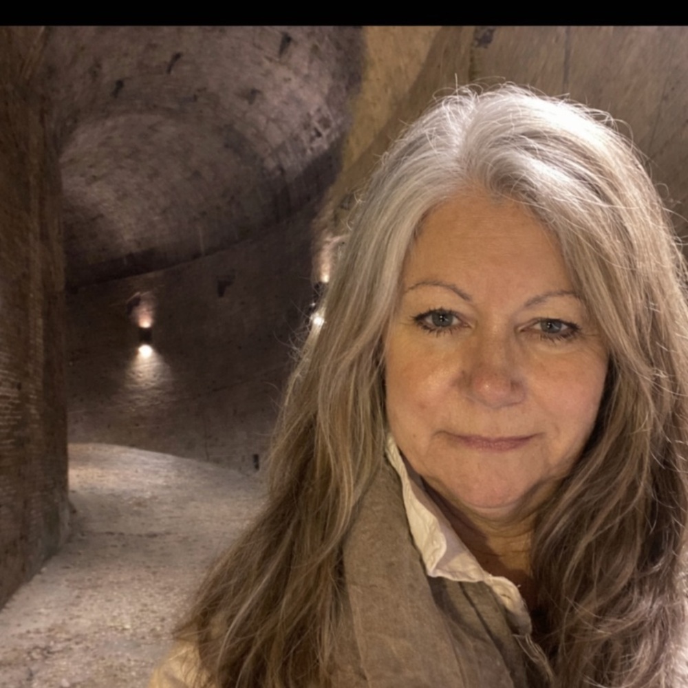 Meet your Posher, Laura